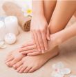 Stamattina avevo appuntamento per farmi il ritocco a mani e piedi...